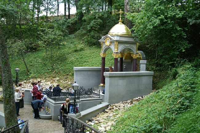 На экскурсии в селе Талеж побывали представители старшего поколения Солнцева